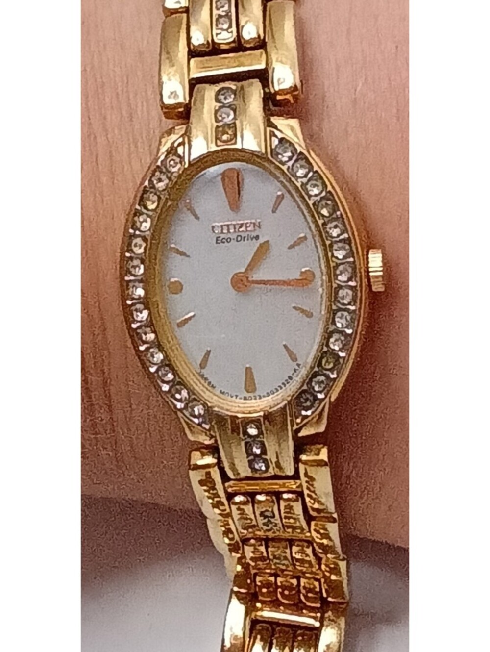 Citizen Eco-Drive Womens Gold Tone Oval Quartz Watch Needs Battery